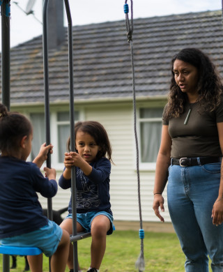 family_on_swings